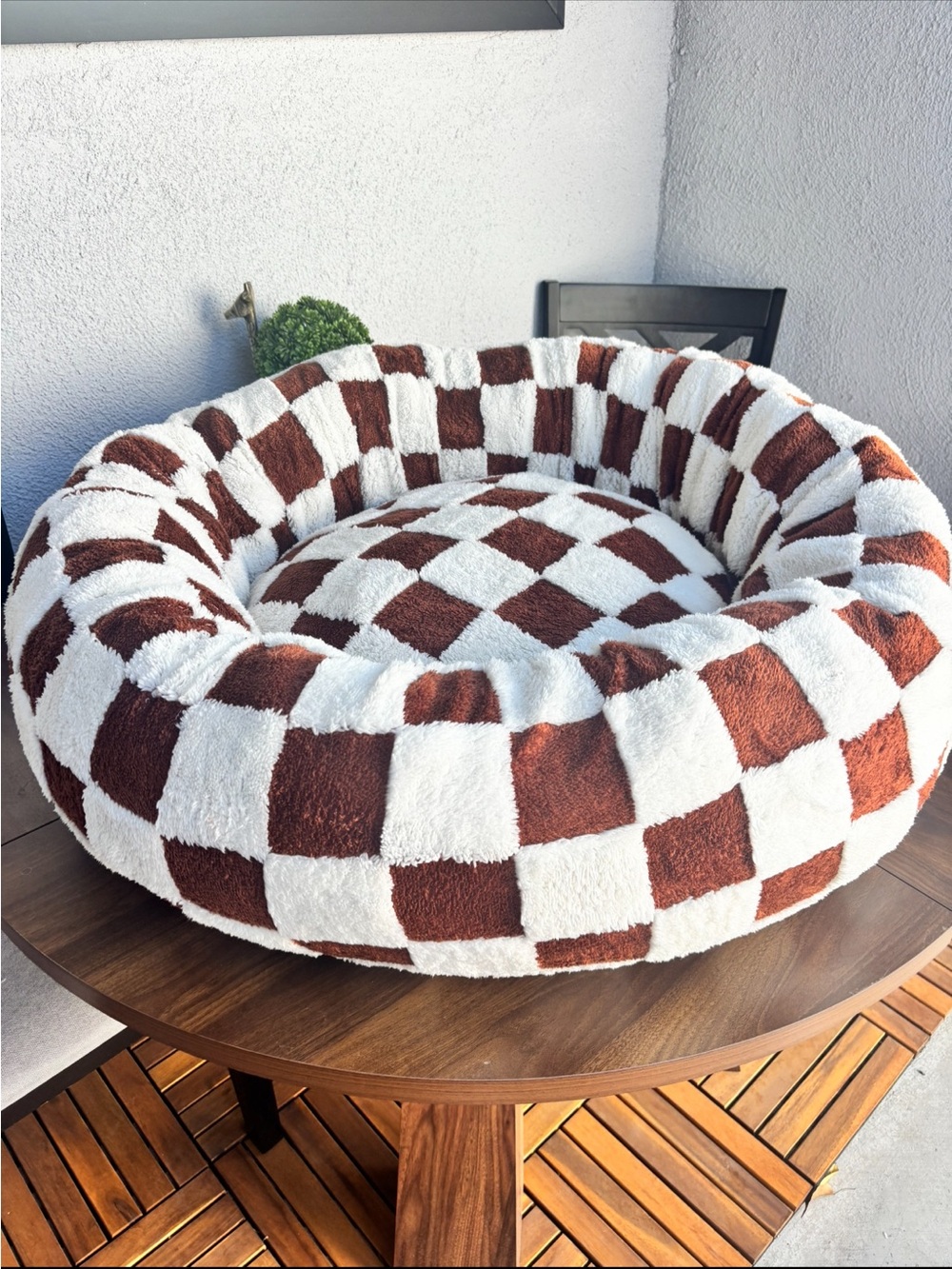 LARGE SIZE BROWN CHECKERS PET BED BEDSURE